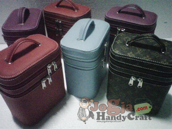 Casual Cosmetic Case (1) Casual Cosmetic Case