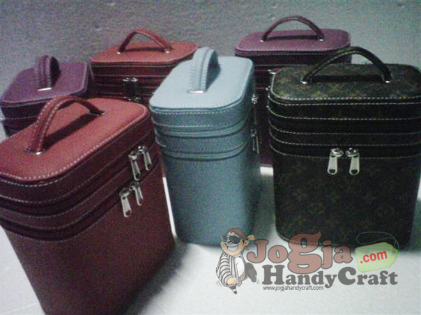 Casual Cosmetic Case (2) Casual Cosmetic Case