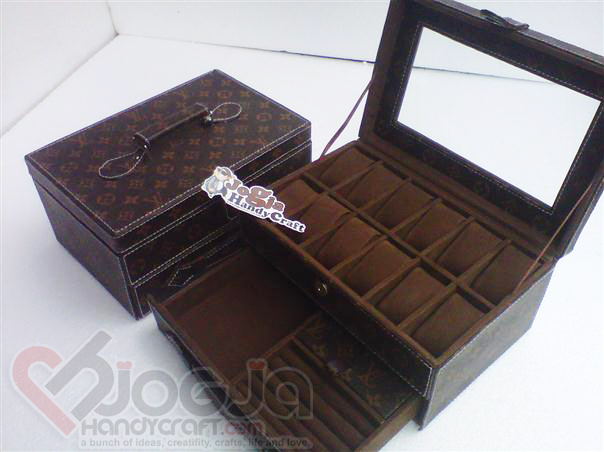 Box Jam Isi 12 Laci Accesories Motif LV With Transparant Mirror Box Jam Isi 12 Laci Accesories Motif LV With Transparant Mirror