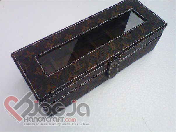 Box Jam Tangan Isi 6 LV Mono Motif Box Jam Tangan Isi 6 LV Mono Motif