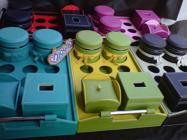 Trayset Toples Isi 2, 6 Aqua Hole, 1 Tissue Box dan 1 Candy jar