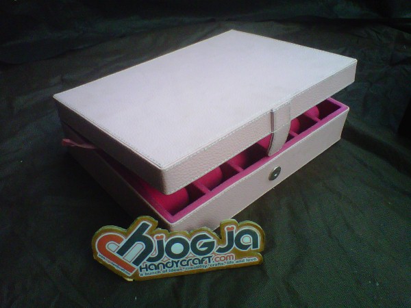 Cute Pink  Box Jam Mix Accesories Holder