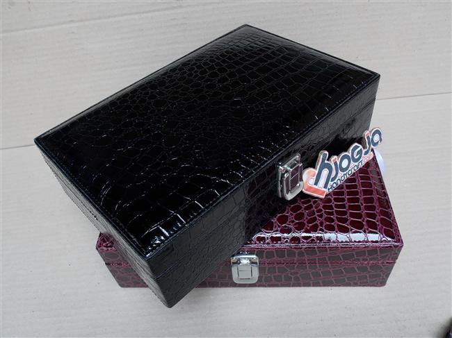 Exclusive Jewelery Box Crocodile Motif Exclusive Jewelery Box Crocodile Motif
