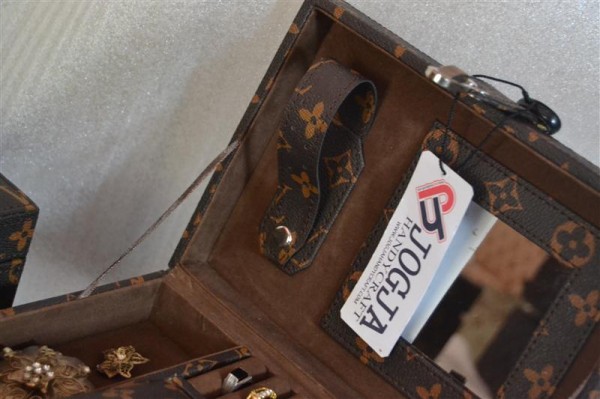 LV Mono jewelry box square drawer