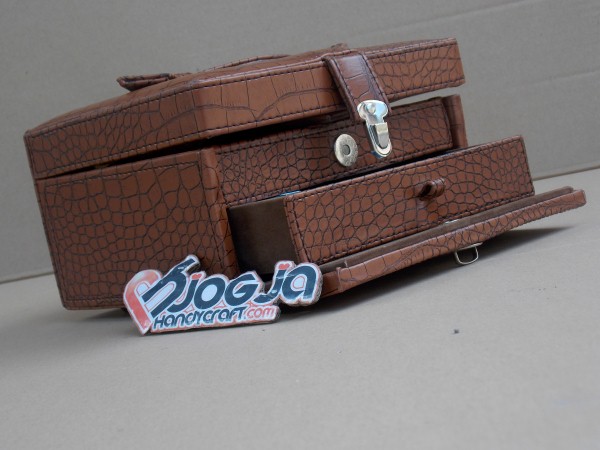 Elegan Croco Motif Jewelry Box | Tempat Perhiasan dan Accesories Motif Croco Elegan Croco Motif Jewelry Box | Tempat Perhiasan dan Accesories Motif Croco