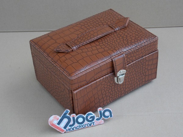 Elegan Croco Motif Jewelry Box | Tempat Perhiasan dan Accesories Motif Croco Elegan Croco Motif Jewelry Box | Tempat Perhiasan dan Accesories Motif Croco
