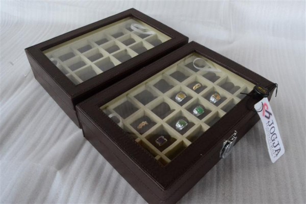 EXCLUSIVE LEATHER RING BOX | TEMPAT CINCIN | KOTAK CINCIN EXCLUSIVE LEATHER RING BOX | TEMPAT CINCIN | KOTAK CINCIN