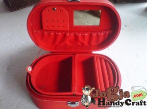 Ovalium Jewelry Box