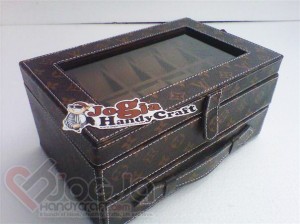 Box Jam Isi 12 Laci Accesories Motif LV With Transparant Mirror