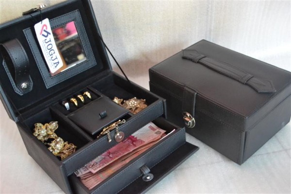 Full black square drawer jewelry box