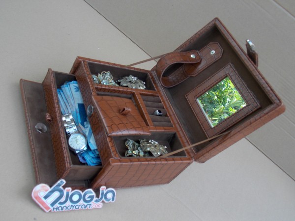 Elegan Croco Motif Jewelry Box | Tempat Perhiasan dan Accesories Motif Croco